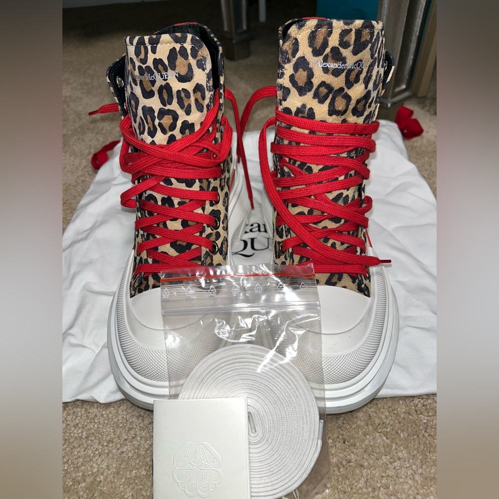 Alexander Mcqueen tread slick leopard sneakers size 39.